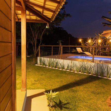 Chale Vista da Mata: Serene Mountain Retreat with Spa and Pet-Friendly Amenities Domingos Martins Exterior photo