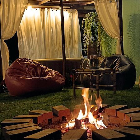 Chale Vista da Mata: Serene Mountain Retreat with Spa and Pet-Friendly Amenities Domingos Martins Exterior photo